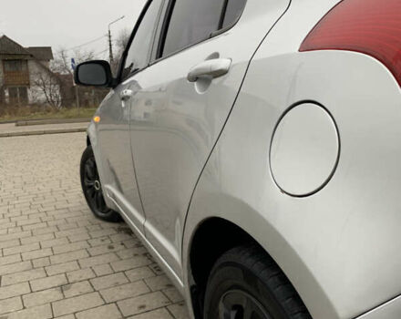 Серый Сузуки Свифт, объемом двигателя 1.33 л и пробегом 222 тыс. км за 4450 $, фото 10 на Automoto.ua