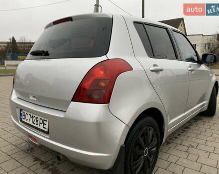 Серый Сузуки Свифт, объемом двигателя 1.33 л и пробегом 222 тыс. км за 4450 $, фото 7 на Automoto.ua