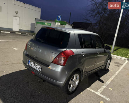 Серый Сузуки Свифт, объемом двигателя 1.33 л и пробегом 181 тыс. км за 3999 $, фото 2 на Automoto.ua