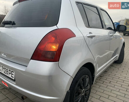 Сірий Сузукі Свифт, об'ємом двигуна 1.3 л та пробігом 229 тис. км за 4250 $, фото 16 на Automoto.ua