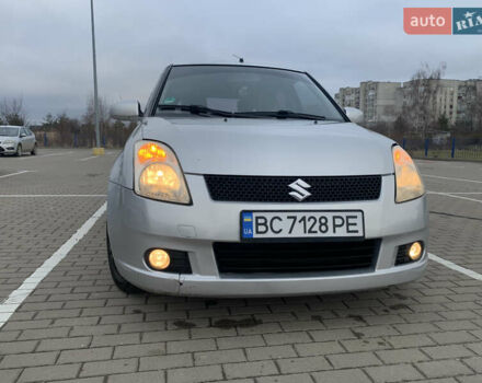 Сірий Сузукі Свифт, об'ємом двигуна 1.3 л та пробігом 229 тис. км за 4250 $, фото 1 на Automoto.ua