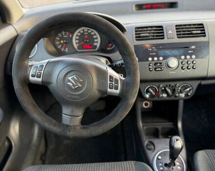 Серый Сузуки Свифт, объемом двигателя 1.33 л и пробегом 146 тыс. км за 4600 $, фото 7 на Automoto.ua