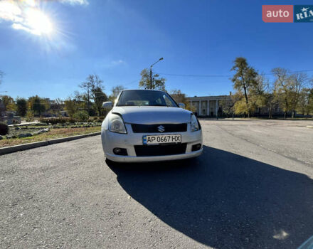 Серый Сузуки Свифт, объемом двигателя 1.33 л и пробегом 146 тыс. км за 4000 $, фото 1 на Automoto.ua