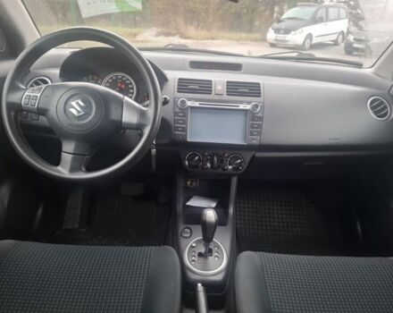 Серый Сузуки Свифт, объемом двигателя 1.3 л и пробегом 154 тыс. км за 4999 $, фото 5 на Automoto.ua