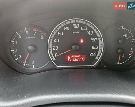 Серый Сузуки Свифт, объемом двигателя 1.33 л и пробегом 193 тыс. км за 5500 $, фото 9 на Automoto.ua