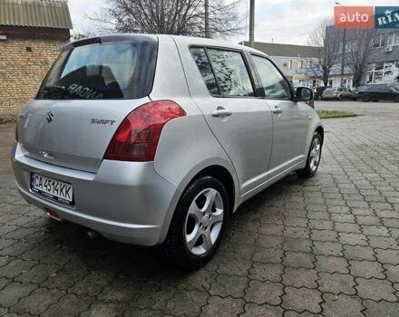 Серый Сузуки Свифт, объемом двигателя 1.33 л и пробегом 193 тыс. км за 5500 $, фото 5 на Automoto.ua
