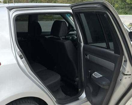 Сузуки Свифт 2007 в Львове на Automoto.ua Серый Сузуки Свифт, объемом двигателя 1.3 л и пробегом 214 тыс. км за 4250 $, фото 13 на Automoto.ua