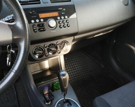 Серый Сузуки Свифт, объемом двигателя 1.5 л и пробегом 111 тыс. км за 5100 $, фото 7 на Automoto.ua