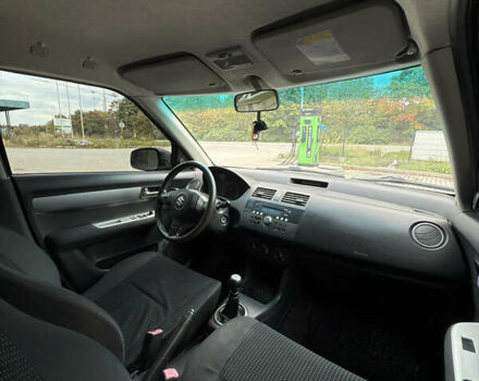 Сузуки Свифт 2007 в Львове на Automoto.ua Серый Сузуки Свифт, объемом двигателя 1.3 л и пробегом 214 тыс. км за 4250 $, фото 15 на Automoto.ua