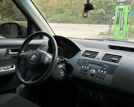 Сірий Сузукі Свифт, об'ємом двигуна 1.3 л та пробігом 214 тис. км за 3999 $, фото 14 на Automoto.ua