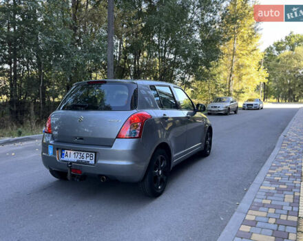 Серый Сузуки Свифт, объемом двигателя 1.3 л и пробегом 179 тыс. км за 5100 $, фото 6 на Automoto.ua