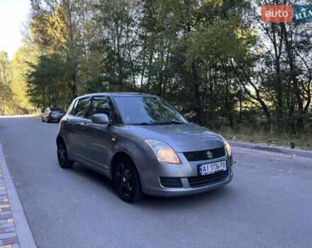 Серый Сузуки Свифт, объемом двигателя 1.3 л и пробегом 179 тыс. км за 5100 $, фото 2 на Automoto.ua