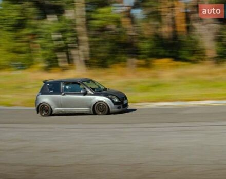 Сірий Сузукі Свифт, об'ємом двигуна 1.49 л та пробігом 185 тис. км за 4500 $, фото 5 на Automoto.ua