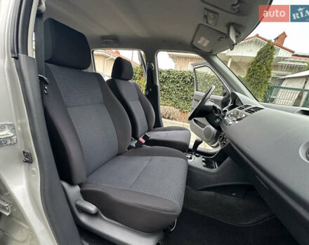 Серый Сузуки Свифт, объемом двигателя 1.49 л и пробегом 24 тыс. км за 9300 $, фото 35 на Automoto.ua