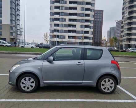 Серый Сузуки Свифт, объемом двигателя 1.33 л и пробегом 190 тыс. км за 4200 $, фото 7 на Automoto.ua