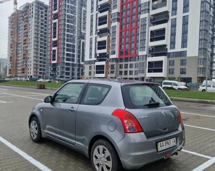 Серый Сузуки Свифт, объемом двигателя 1.33 л и пробегом 190 тыс. км за 4200 $, фото 6 на Automoto.ua