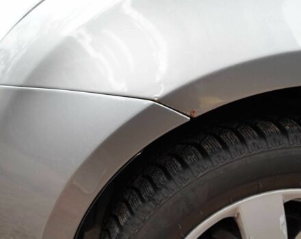 Серый Сузуки Свифт, объемом двигателя 1.3 л и пробегом 154 тыс. км за 4750 $, фото 8 на Automoto.ua