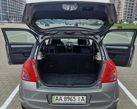 Серый Сузуки Свифт, объемом двигателя 1.33 л и пробегом 190 тыс. км за 4200 $, фото 22 на Automoto.ua