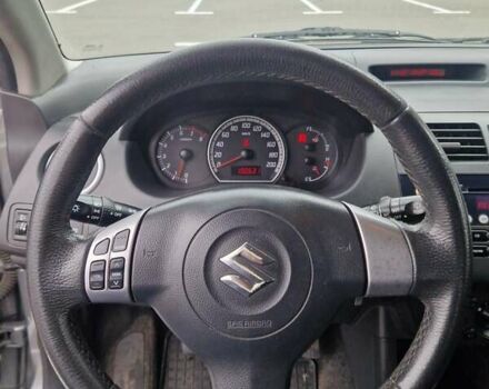 Серый Сузуки Свифт, объемом двигателя 1.33 л и пробегом 190 тыс. км за 4200 $, фото 13 на Automoto.ua