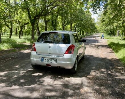 Сірий Сузукі Свифт, об'ємом двигуна 1.3 л та пробігом 179 тис. км за 4900 $, фото 4 на Automoto.ua