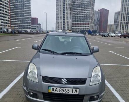 Серый Сузуки Свифт, объемом двигателя 1.33 л и пробегом 190 тыс. км за 4200 $, фото 1 на Automoto.ua