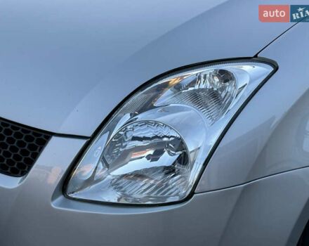 Серый Сузуки Свифт, объемом двигателя 1.49 л и пробегом 96 тыс. км за 6700 $, фото 41 на Automoto.ua