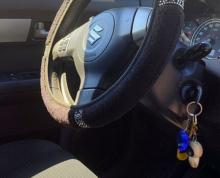 Сузуки Свифт 2008 в Черкассах на Automoto.ua Серый Сузуки Свифт, объемом двигателя 1.2 л и пробегом 189 тыс. км за 5800 $, фото 6 на Automoto.ua