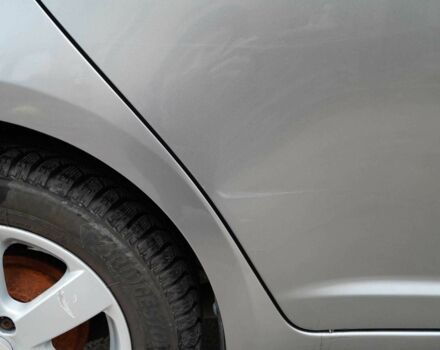 Серый Сузуки Свифт, объемом двигателя 1.3 л и пробегом 154 тыс. км за 4750 $, фото 10 на Automoto.ua