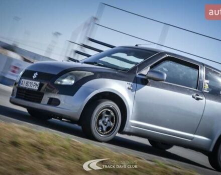 Сірий Сузукі Свифт, об'ємом двигуна 1.49 л та пробігом 185 тис. км за 4500 $, фото 7 на Automoto.ua