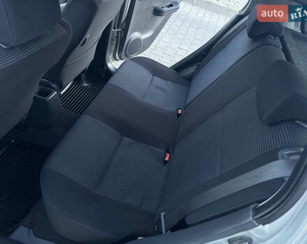 Серый Сузуки Свифт, объемом двигателя 1.49 л и пробегом 96 тыс. км за 6700 $, фото 53 на Automoto.ua