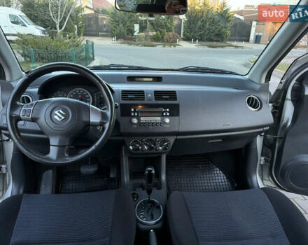 Серый Сузуки Свифт, объемом двигателя 1.49 л и пробегом 96 тыс. км за 6700 $, фото 51 на Automoto.ua