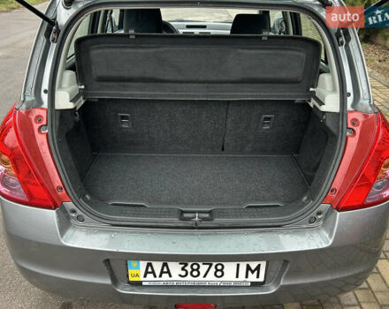 Сірий Сузукі Свифт, об'ємом двигуна 1.33 л та пробігом 243 тис. км за 4300 $, фото 9 на Automoto.ua