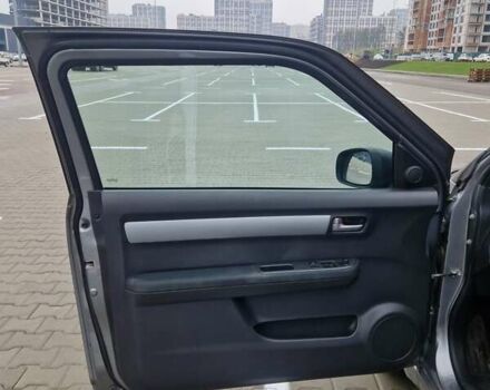 Серый Сузуки Свифт, объемом двигателя 1.33 л и пробегом 190 тыс. км за 4200 $, фото 8 на Automoto.ua