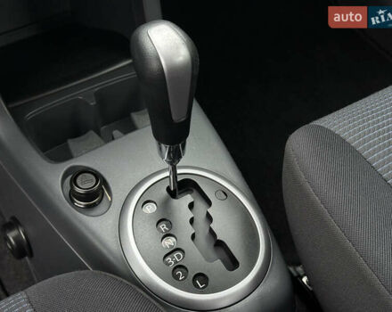 Серый Сузуки Свифт, объемом двигателя 1.49 л и пробегом 24 тыс. км за 9300 $, фото 51 на Automoto.ua