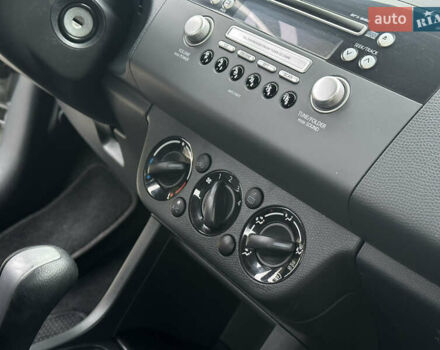 Серый Сузуки Свифт, объемом двигателя 1.49 л и пробегом 24 тыс. км за 9300 $, фото 39 на Automoto.ua