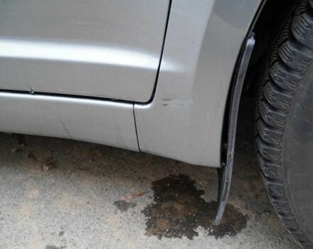 Серый Сузуки Свифт, объемом двигателя 1.3 л и пробегом 154 тыс. км за 4750 $, фото 9 на Automoto.ua