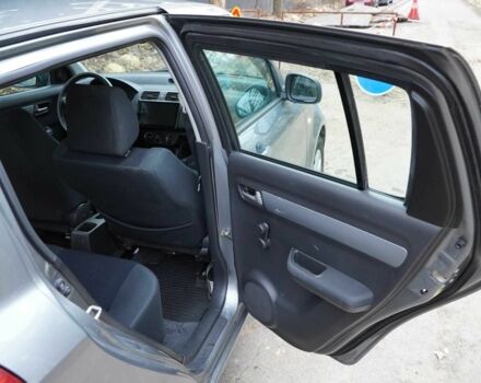 Серый Сузуки Свифт, объемом двигателя 1.3 л и пробегом 154 тыс. км за 4750 $, фото 18 на Automoto.ua