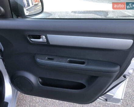 Серый Сузуки Свифт, объемом двигателя 1.5 л и пробегом 195 тыс. км за 7350 $, фото 11 на Automoto.ua