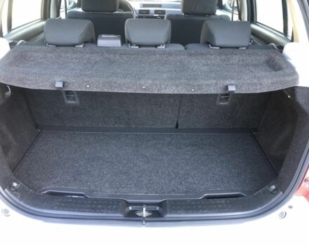 Сірий Сузукі Свифт, об'ємом двигуна 1.5 л та пробігом 195 тис. км за 7450 $, фото 4 на Automoto.ua