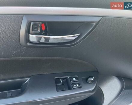 Сірий Сузукі Свифт, об'ємом двигуна 1.24 л та пробігом 108 тис. км за 5800 $, фото 9 на Automoto.ua