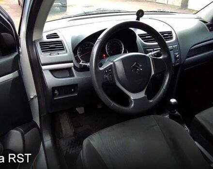 Серый Сузуки Свифт, объемом двигателя 1.2 л и пробегом 166 тыс. км за 5900 $, фото 2 на Automoto.ua