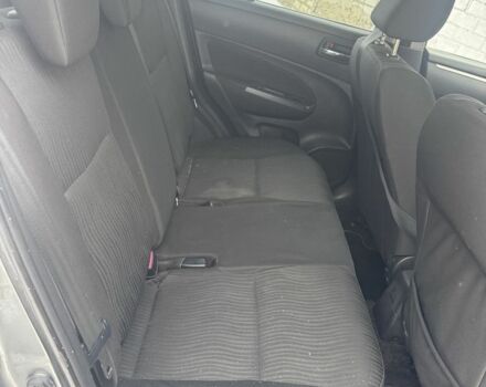 Сірий Сузукі Свифт, об'ємом двигуна 1.2 л та пробігом 180 тис. км за 4699 $, фото 6 на Automoto.ua