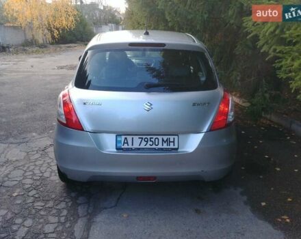 Серый Сузуки Свифт, объемом двигателя 1.2 л и пробегом 238 тыс. км за 5900 $, фото 5 на Automoto.ua