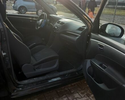 Серый Сузуки Свифт, объемом двигателя 1.2 л и пробегом 190 тыс. км за 5700 $, фото 6 на Automoto.ua