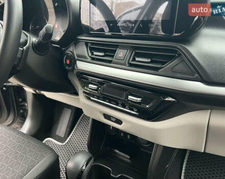 Сірий Сузукі Свифт, об'ємом двигуна 1.2 л та пробігом 5 тис. км за 17900 $, фото 28 на Automoto.ua