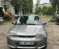 Серый Сузуки Свифт, объемом двигателя 1.3 л и пробегом 400 тыс. км за 1147 $, фото 1 на Automoto.ua