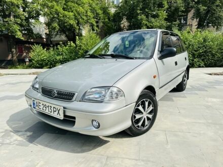Сузукі Свифт 2001 у Новомосковске на Automoto.ua Сірий Сузукі Свифт, об'ємом двигуна 1.3 л та пробігом 51 тис. км за 2450 $, фото 1 на Automoto.ua