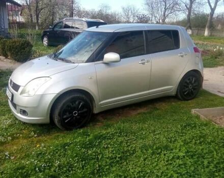 Серый Сузуки Свифт, объемом двигателя 1.33 л и пробегом 221 тыс. км за 5000 $, фото 1 на Automoto.ua