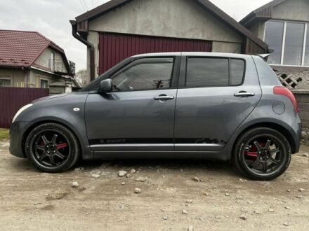 Серый Сузуки Свифт, объемом двигателя 1.3 л и пробегом 284 тыс. км за 4800 $, фото 1 на Automoto.ua