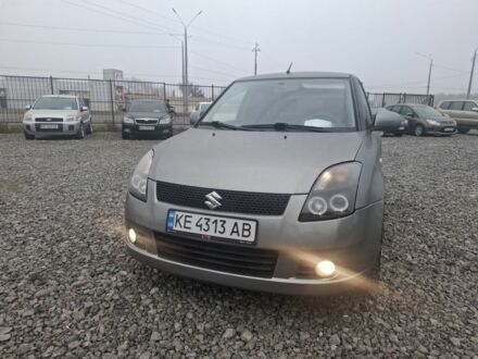Серый Сузуки Свифт, объемом двигателя 1.3 л и пробегом 154 тыс. км за 4999 $, фото 1 на Automoto.ua